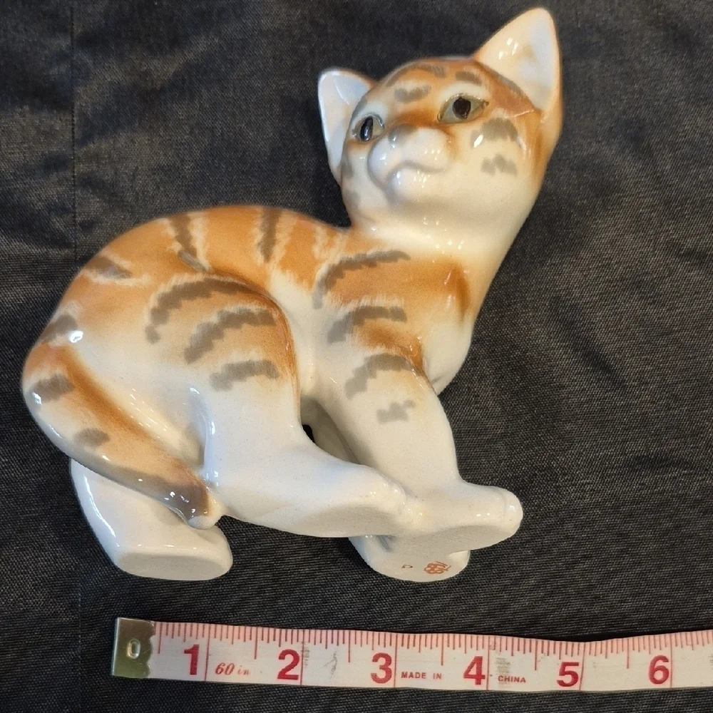 Lomonosov Large Rare Porcelain Tabby Cat Figurine